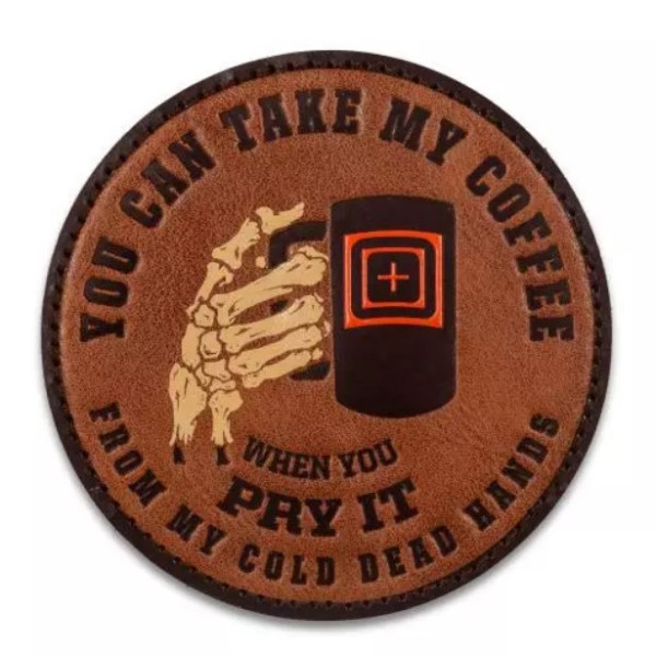 5.11 НАШИВКА COLD DEAD HANDS COFFEE LEATHER PATCH 92185-108