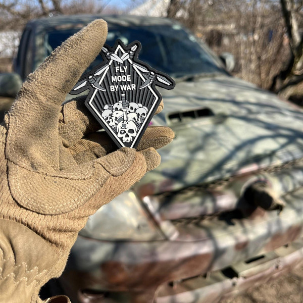 ПАТЧ ПВХ РОМБ ''FLY MODE BY WAR'' ЧОРНО-БІЛИЙ