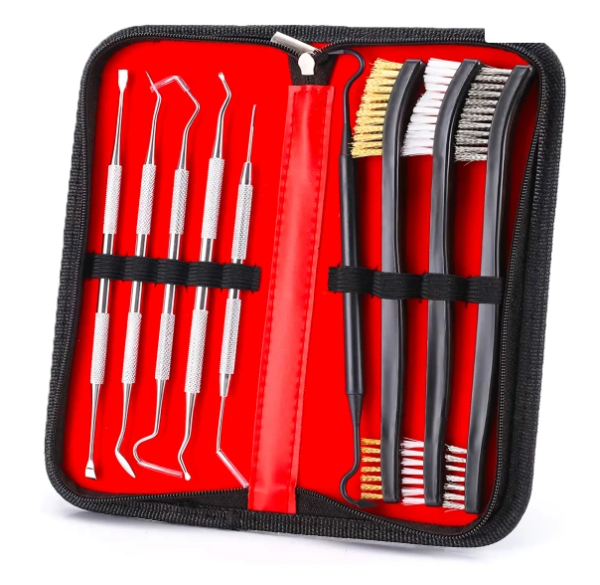 UAD НАБОР ЩЕТОК И СКРЕБКОВ ДЛЯ ЧИСТКИ ОРУЖИЯ UAD-T-04