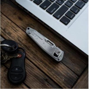 LEATHERMAN МУЛЬТИТУЛ FREE T2 832682