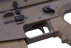DOUBLE BELL АВТОМАТ FN SCAR-H TAN 125