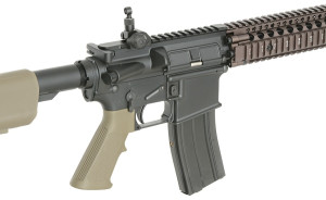 EMG АВТОМАТ ГАЗОВИЙ DANIEL DEFENSE MK18 GAS BLOW-BACK HS2605