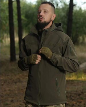 TAILOR КУРТКА SOFTSHELL С ЛИПУЧКАМИ ДЛЯ ШЕВРОНОВ OLIVE 44006301