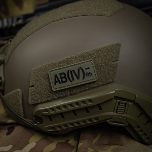 НАШИВКА ГРУППА КРОВИ AB(IV) RH(-) PVC 25Х60 OLIVE