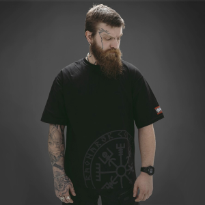 SVASTONE ФУТБОЛКА VEGVISIR OVERSIZE