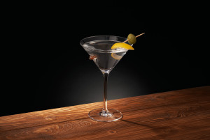 GUN AND FUN БОКАЛ ДЛЯ МАРТИНИ С ПУЛЕЙ 7.62