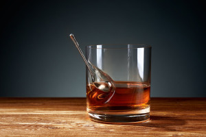 GUN AND FUN СКЛЯНКА ДЛЯ ВІСКІ З КЛЮЧКОЮ ДЛЯ ГОЛЬФУ