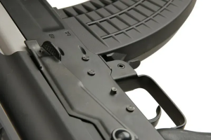 CYMA СТРАЙКБОЛЬНЫЙ АВТОМАТ АК CM.039U 32