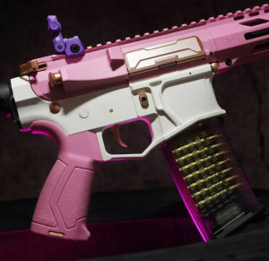 G&G СТРАЙКБОЛЬНАЯ ШТУРМОВАЯ ВИНТОВКА CM16 BATTO CQB TAFFY PINK 34235