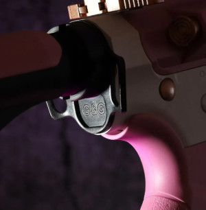 G&G СТРАЙКБОЛЬНАЯ ШТУРМОВАЯ ВИНТОВКА CM16 BATTO CQB TAFFY PINK 34235
