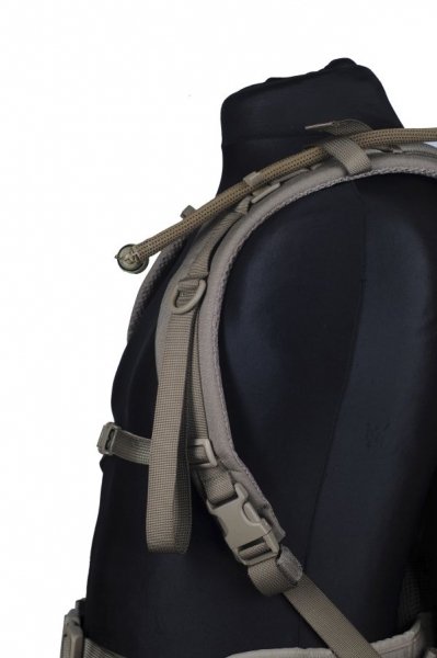 ФРАНЦ. РЮКЗАК С ГИДРАТОРОМ SAC DE COMBAT 45L MODELE 2009 COYOTE
