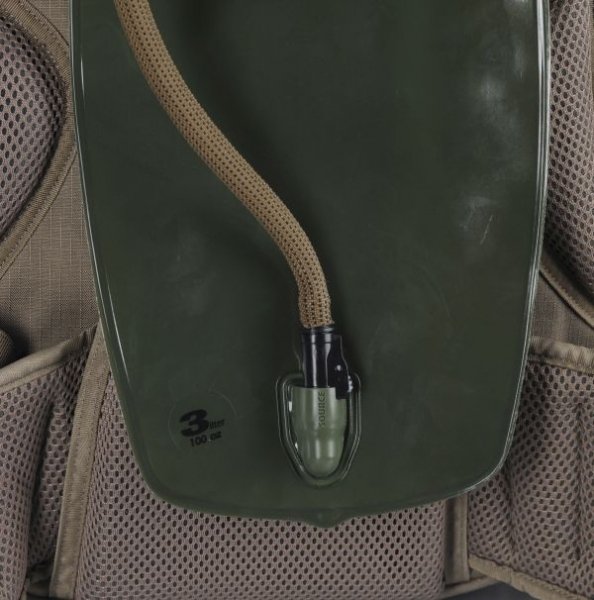 ФРАНЦ. РЮКЗАК С ГИДРАТОРОМ SAC DE COMBAT 45L MODELE 2009 COYOTE